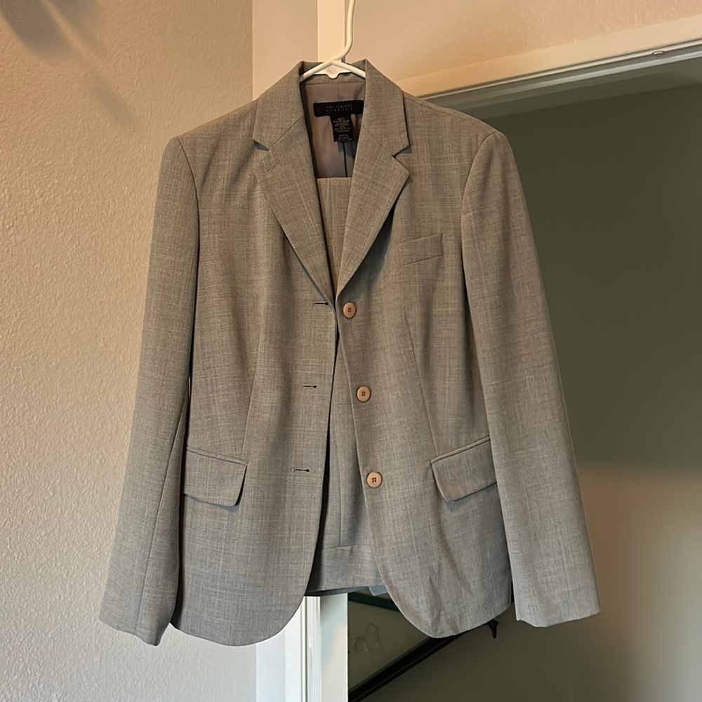 The Limited Stretch full women’s two piece grey suit